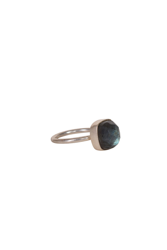 Alouette Design
 Quincy Ring - Labradorite